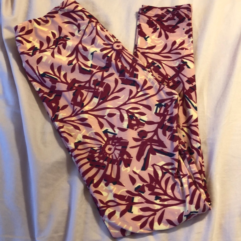 Floral pattern OS Lularoe leggings